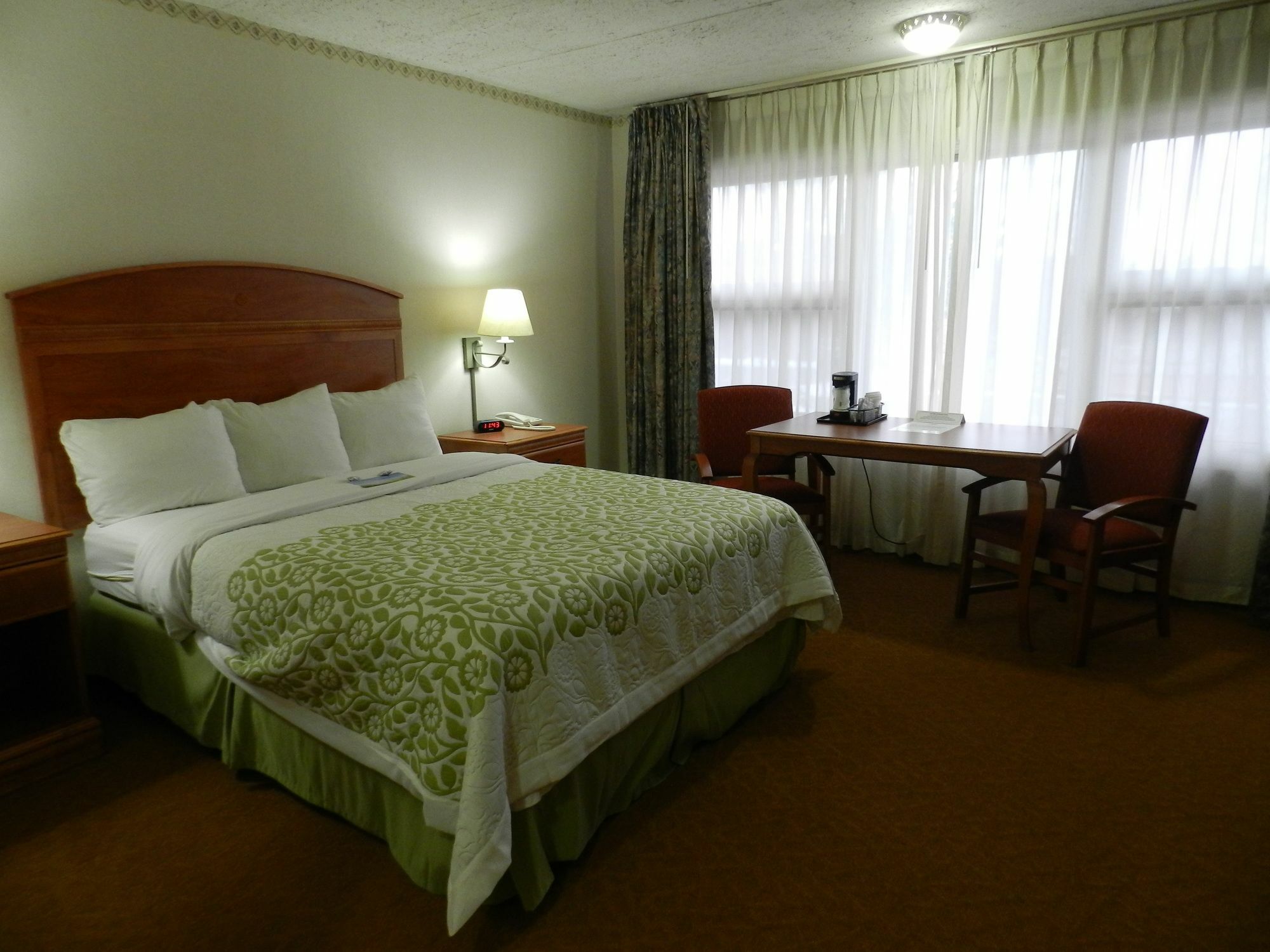 Hotel Clarion Pointe Rhinelander Downtown Exterior foto